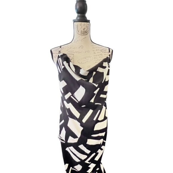 Pretty Little Thing Cowl Neck Maxi Dress Backless Geometric Black White Size 10 - Picture 5 of 12